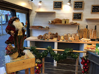 Vitrine du Restaurant servant le petit-déjeuner Boulangerie Au p'tit Louis à Lille - n°4