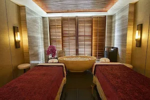 Decent Spa-Massage Spa In Sector 51 Noida image