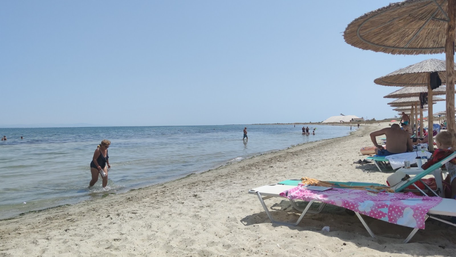 Foto av Pydna beach med turkos rent vatten yta