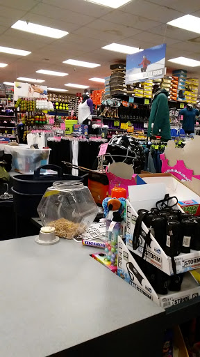 Sporting Goods Store «Big 5 Sporting Goods - Chula Vista», reviews and photos, 364 E H St, Chula Vista, CA 91910, USA