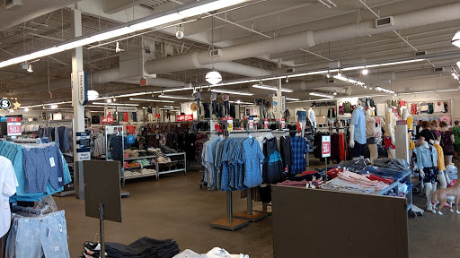 Clothing Store «Old Navy», reviews and photos, 8306 Tamarack Village, Woodbury, MN 55125, USA