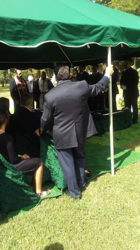 Cemetery «Woodlawn Funeral Home & Cemetery», reviews and photos, 1101 Antoine Dr, Houston, TX 77055, USA