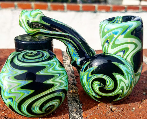 Tobacco Shop «i-nhale Smoke Shop Veteran Owned», reviews and photos, 1055 Redondo Ave, Long Beach, CA 90804, USA