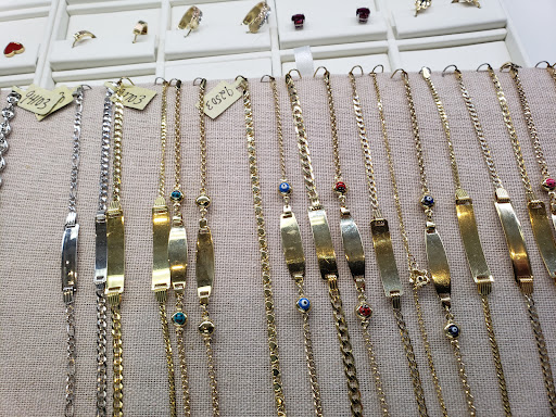 Jeweler «Marlowe Credit Jewelers», reviews and photos, 16055 Cross Bay Blvd, Jamaica, NY 11414, USA