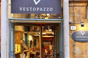 VESTOPAZZO STORE PISA image