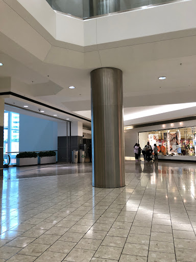 Shopping Mall «Stamford Town Center», reviews and photos, 100 Greyrock Pl, Stamford, CT 06901, USA