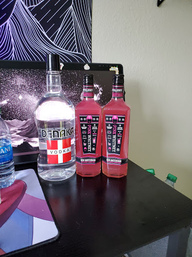 Liquor Store «Gresham Liquor Store», reviews and photos, 2414 SE Burnside Rd, Gresham, OR 97080, USA