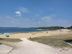 Plage de Mesnil-Saint-Pere'in fotoğrafı ve yerleşim