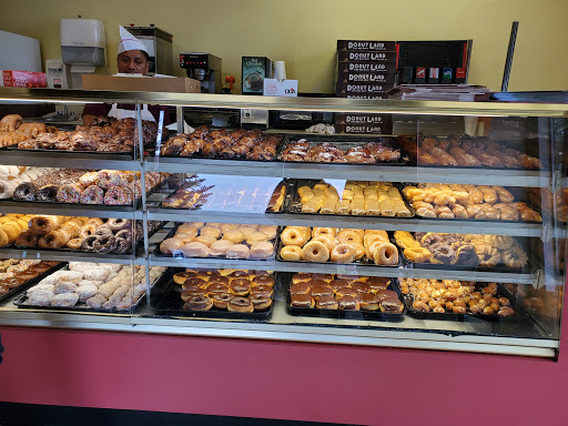 Donut Shop «Donut Land», reviews and photos, 19350 SW Boones Ferry Rd, Tualatin, OR 97062, USA