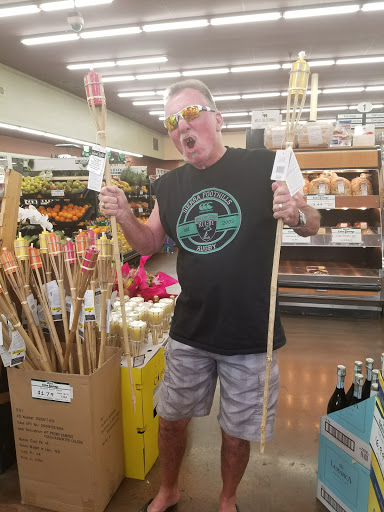 Grocery Store «Holiday Market», reviews and photos, 10952 Combie Rd #12, Auburn, CA 95602, USA