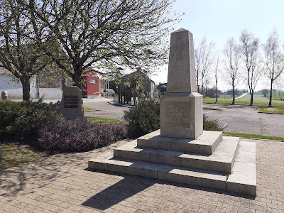 Monument aux morts à Coëtlogon