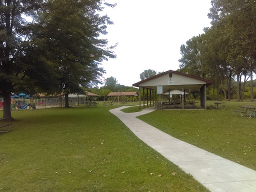 Park «Port Huron Twp Memorial Park», reviews and photos, 3344 Beach Rd, Port Huron, MI 48060, USA