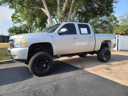 Used Car Dealer «SRQ Auto, LLC», reviews and photos, 2116 9th St W, Bradenton, FL 34205, USA