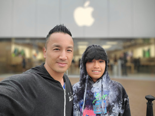 Computer Store «Apple Main Place», reviews and photos, 120 W Jefferson Ave, Naperville, IL 60540, USA