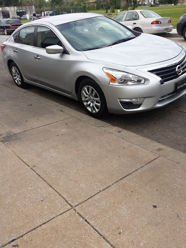 Used Car Dealer «Exclusive Motor Cars», reviews and photos, 4660 Reisterstown Rd, Baltimore, MD 21215, USA