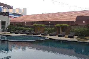 Hotel Merapi Merbabu image