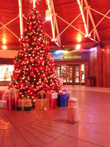 Shopping Mall «The Mall At Lexington Green», reviews and photos, 161 Lexington Green Cir, Lexington, KY 40503, USA