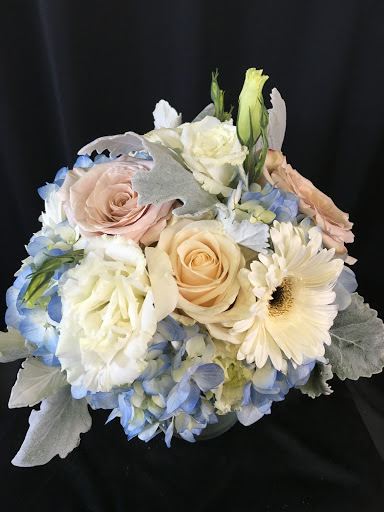 Florist «Uptown Flowers», reviews and photos, 202 Broadway St, San Antonio, TX 78205, USA