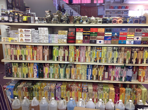 Clothing Store «Al-Minar Books & Islamic Fashion», reviews and photos, 5218-20 Chestnut St, Philadelphia, PA 19139, USA