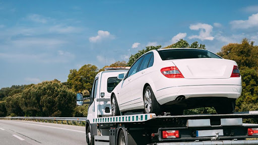 Photo 2 - EPAVISTE PERRIN enlèvement D'épaves gratuit 7j/7 déplacement Drôme Ardèche