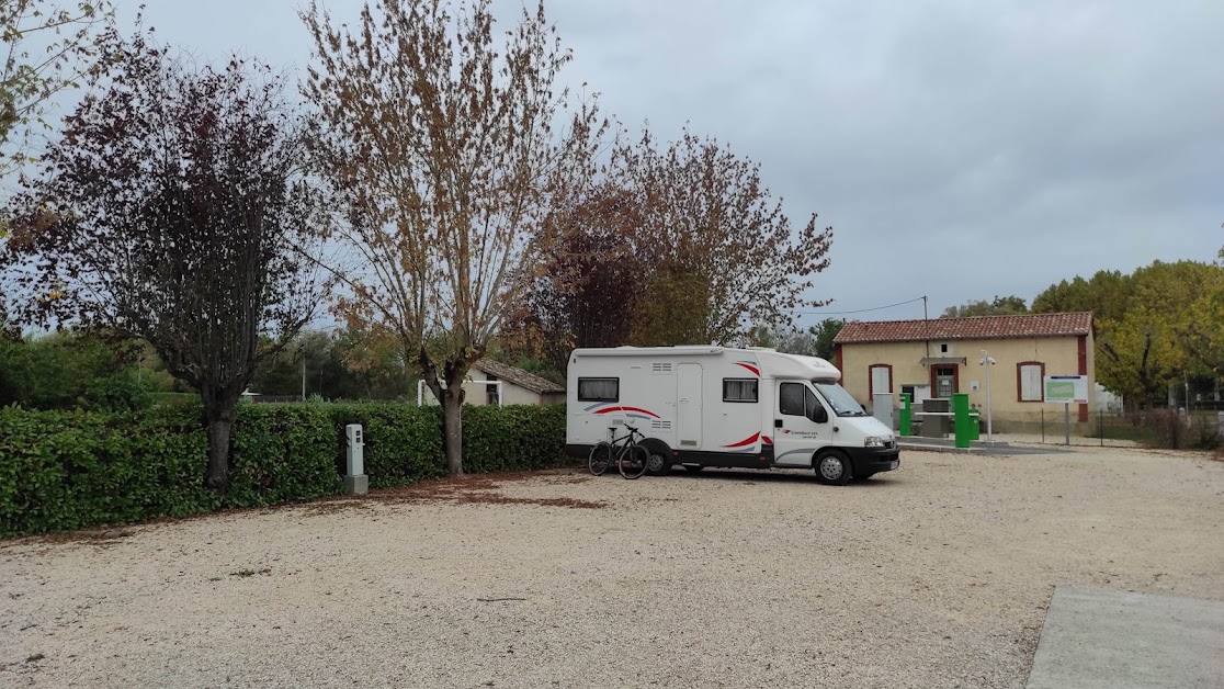 Aire Camping-Car Park à Caussade (Tarn-et-Garonne 82)