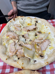 Photo n°20 de Restaurant Pizzeria La Caverne à Pontoise ()