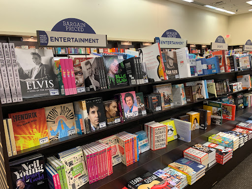 Book Store «Books-A-Million», reviews and photos, 15701 WC Main St, Midlothian, VA 23113, USA