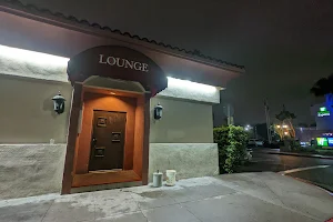 2J's Lounge image
