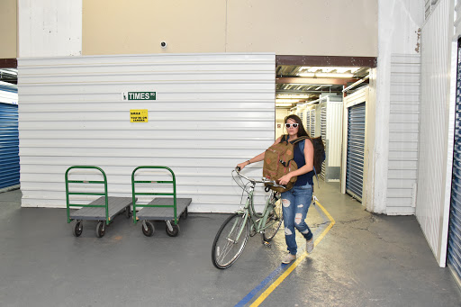 Self-Storage Facility «Greenpoint Storage Plus», reviews and photos, 425 Greenpoint Ave, Brooklyn, NY 11222, USA