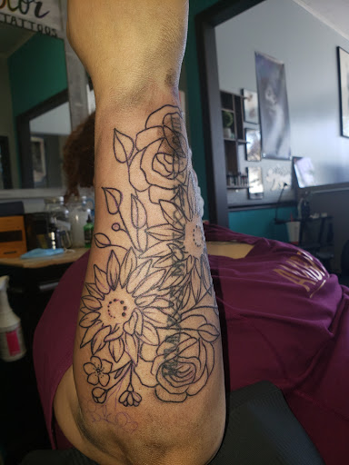 A Touch Of Color Tattoos, 559 Phoenix St, South Haven, MI 49090, USA, 