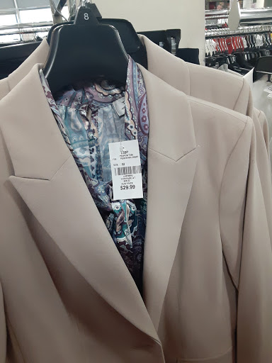 Clothing Store «K&G Fashion Superstore», reviews and photos, 1301 Springfield Ave, Irvington, NJ 07111, USA