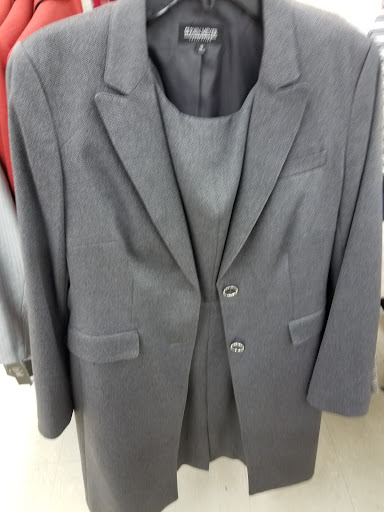 Clothing Store «K&G Fashion Superstore», reviews and photos, 5425 Xerxes Ave N, Brooklyn Center, MN 55430, USA