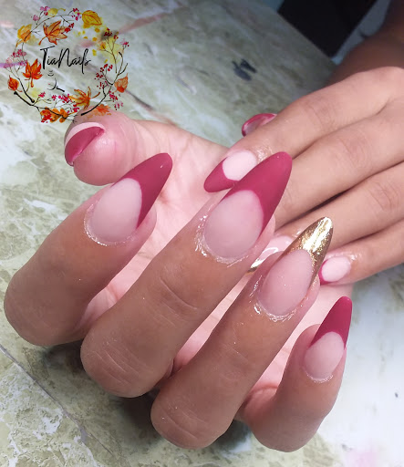 TiaNails uñas acrílicas y diseño en gel