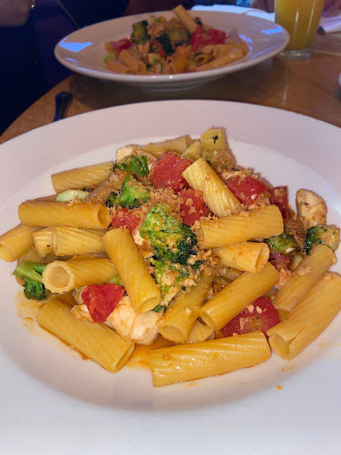 Restaurant «The Cheesecake Factory», reviews and photos, 115 Huntington Ave, Boston, MA 02199, USA