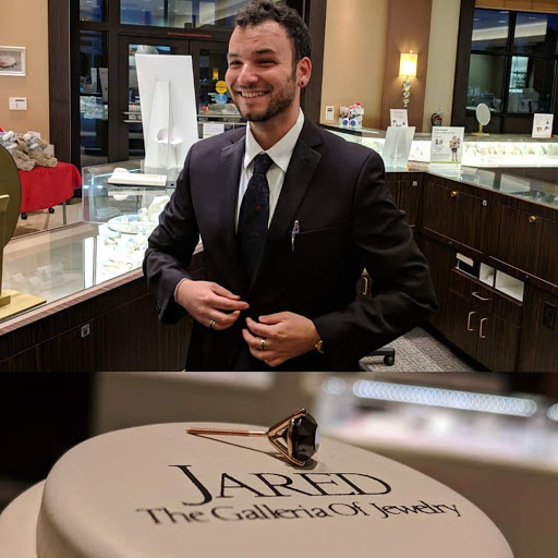Jewelry Store «Jared The Galleria of Jewelry», reviews and photos, 4972 Shelbyville Rd, Louisville, KY 40207, USA