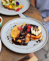 Photo n°136 de 46 & 3RD à Paris ()