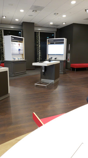 Cell Phone Store «Verizon», reviews and photos, 5094 N Montclair Plaza Ln, Montclair, CA 91763, USA