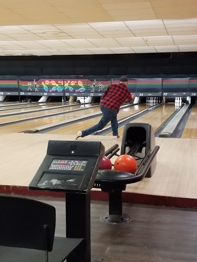 Bowling Alley «AMF Pin Palace Lanes», reviews and photos, 2006 Country Club Ave NW, Huntsville, AL 35816, USA