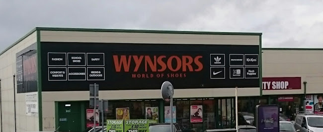 Comments and reviews of Wynsors World of Shoes