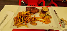 Steak du Restaurant de spécialités à base de poisson-pêcheur Le Poisson Rouge à Vieux-Boucau-les-Bains - n°9