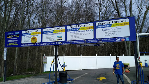 Truck Wash «Monroe Car Wash & Detail Center», reviews and photos, 178 Main St, Monroe, CT 06468, USA