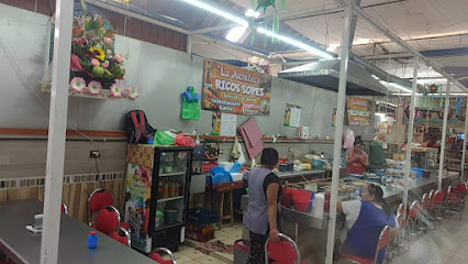 Local Antojitos y Tacos de Guisado 'La Juchiteca'