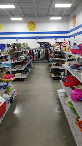 Corporate Campus «Goodwill Outlet», reviews and photos