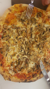 Pizza du Restaurant italien Vénézia à Montmorency - n°10