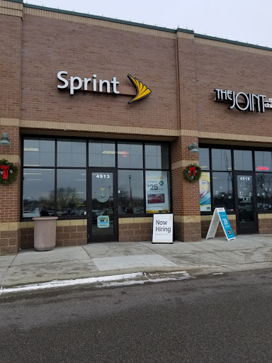 Cell Phone Store «Sprint Store», reviews and photos, 4913 County Rd 101, Minnetonka, MN 55345, USA