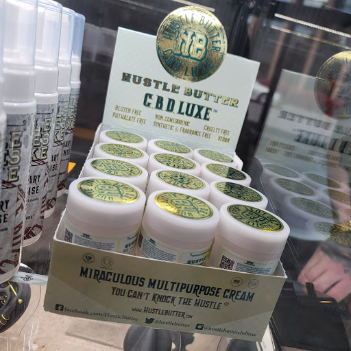 Tattoo Shop «DieHard Piercing & Tattoo Studio», reviews and photos, 224 SW Washington St, Albany, OR 97321, USA