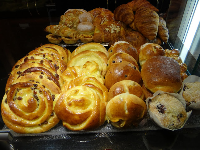 Mr. Fernando Santos Silva Boulangerie - Bäckerei