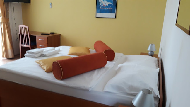 Broj telefona Villa Aurora Hotel
