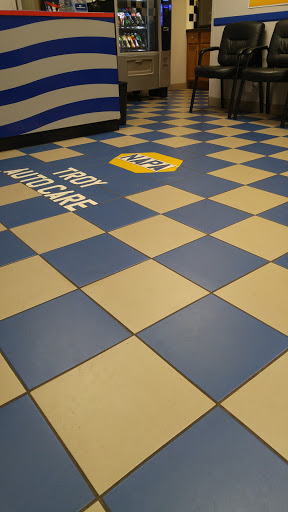 Auto Wrecker «Troy Auto Care», reviews and photos, 376 Minnesota Dr, Troy, MI 48083, USA