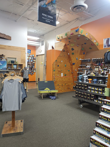 Outdoor Sports Store «Summit Hut», reviews and photos, 7745 N Oracle Rd, Oro Valley, AZ 85704, USA